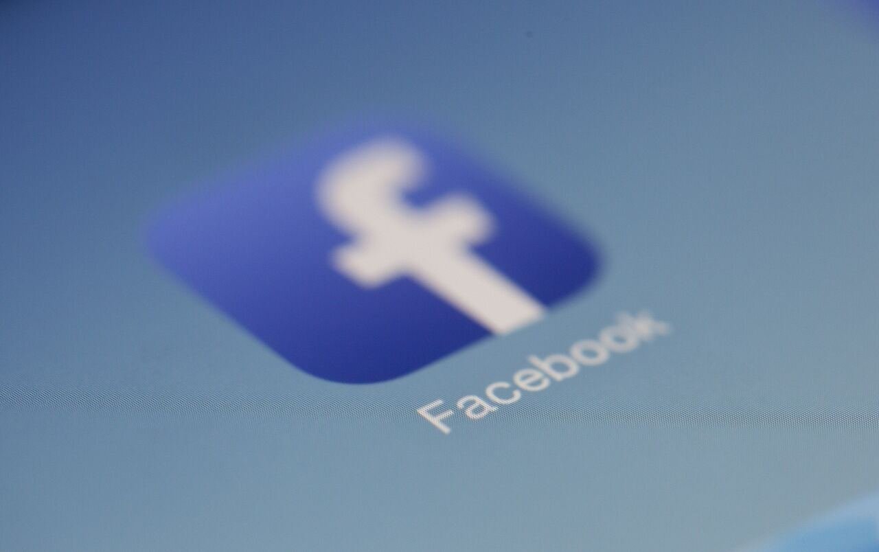 独立站Facebook广告投放终极指南：精准引流与转化的秘密武器档 689c50b87736fc28c68de31520251027_ -1